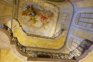 Architecture escalier palais royal