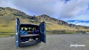 Van en pleine nature Islande